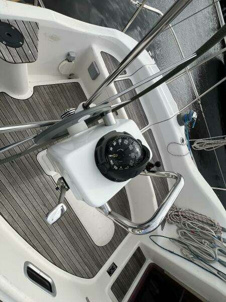 S V Margo 33ft Delphia Yacht For Sale