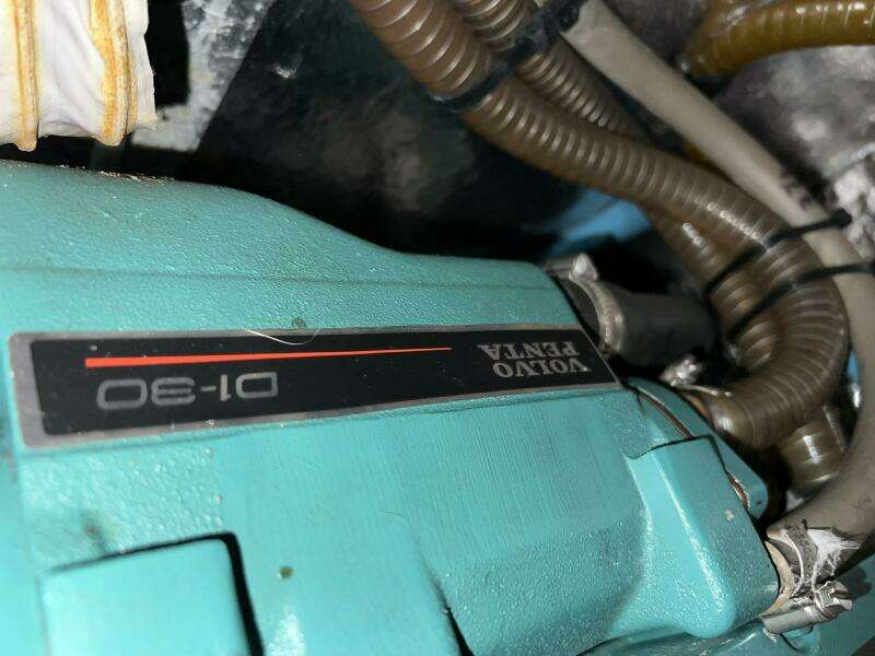 S V Margo 33ft Delphia Yacht For Sale