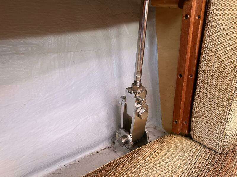 S V Margo 33ft Delphia Yacht For Sale