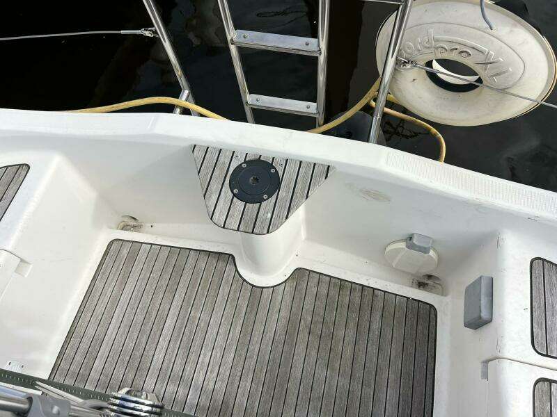 S V Margo 33ft Delphia Yacht For Sale