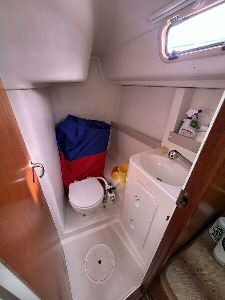 S V Margo 33ft Delphia Yacht For Sale