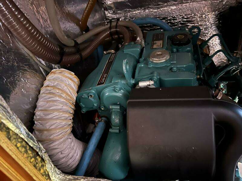 S V Margo 33ft Delphia Yacht For Sale