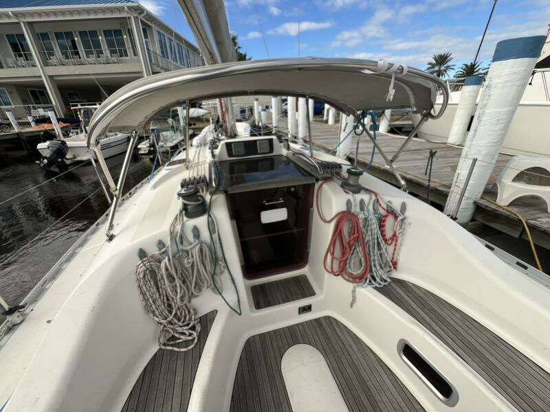 S V Margo 33ft Delphia Yacht For Sale