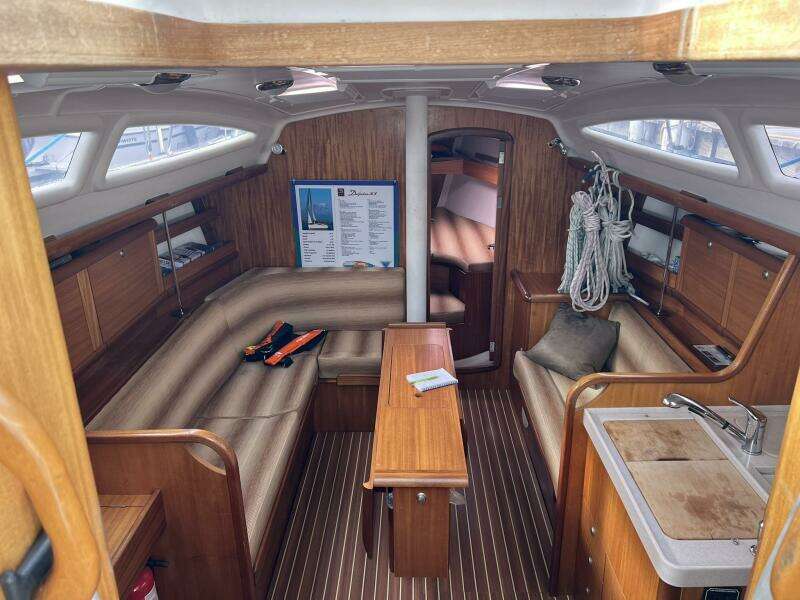 S V Margo 33ft Delphia Yacht For Sale