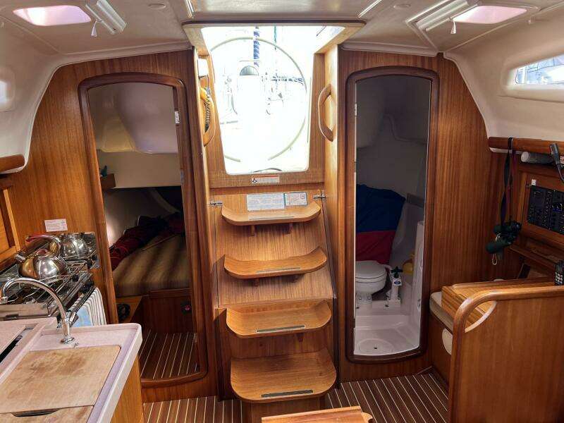 S V Margo 33ft Delphia Yacht For Sale
