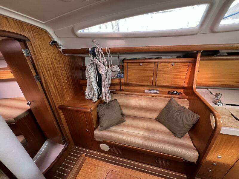 S V Margo 33ft Delphia Yacht For Sale