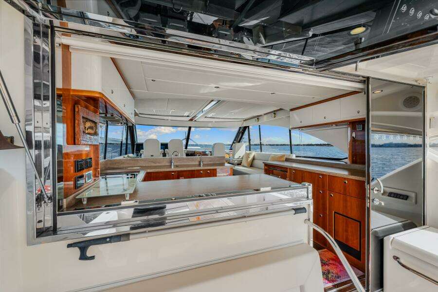 Escape Pod 56ft Riviera Yacht For Sale