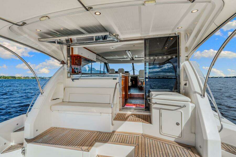 Escape Pod 56ft Riviera Yacht For Sale