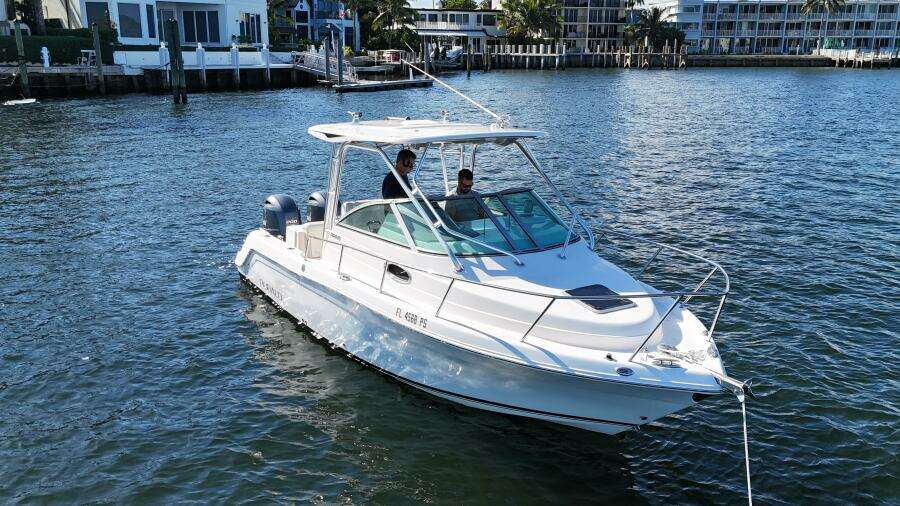 26ft Robalo Yacht For Sale