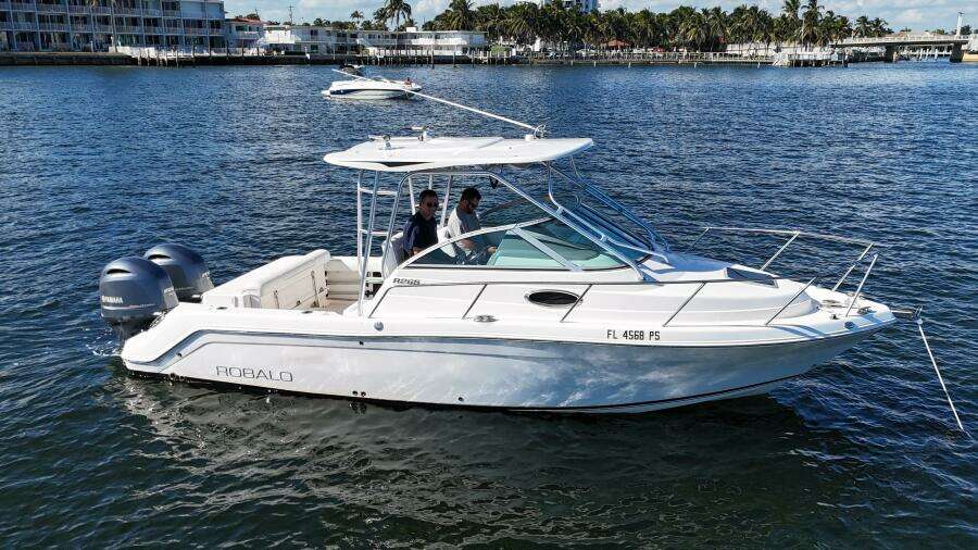 26ft Robalo Yacht For Sale