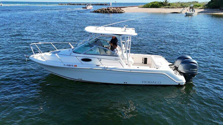 26ft Robalo Yacht For Sale