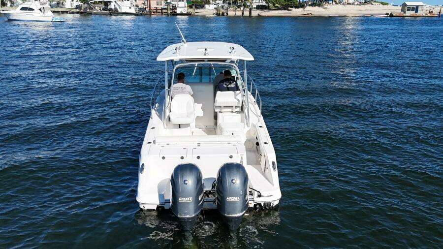 26ft Robalo Yacht For Sale