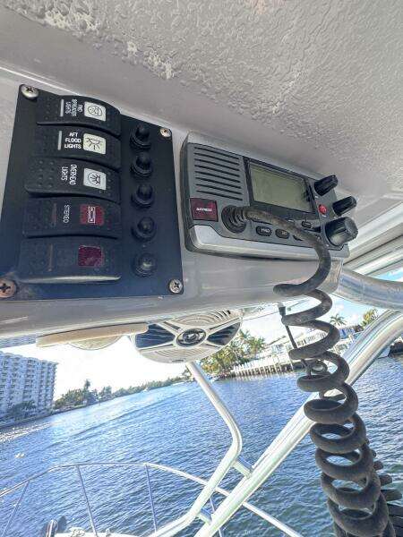 26ft Robalo Yacht For Sale