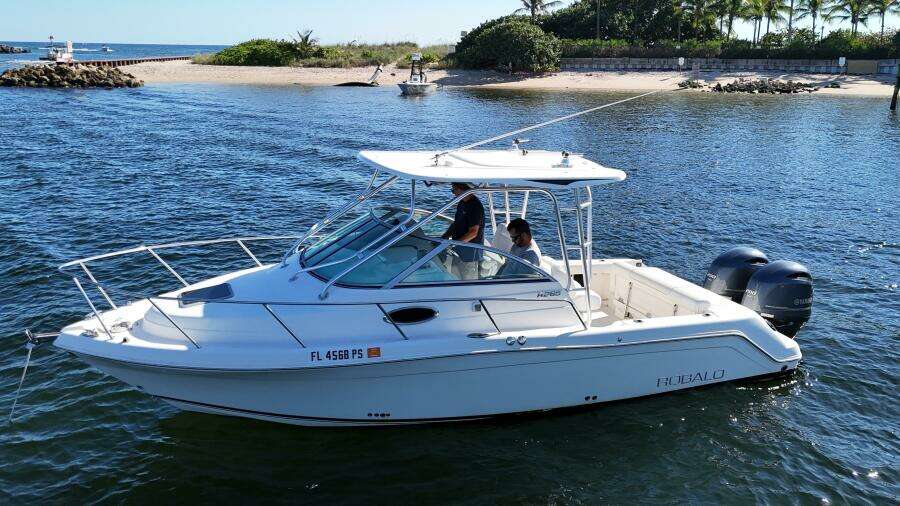 26ft Robalo Yacht For Sale