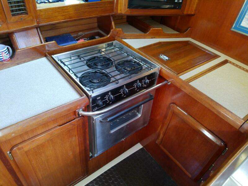 JerSea Girl  42ft Hunter Yacht For Sale