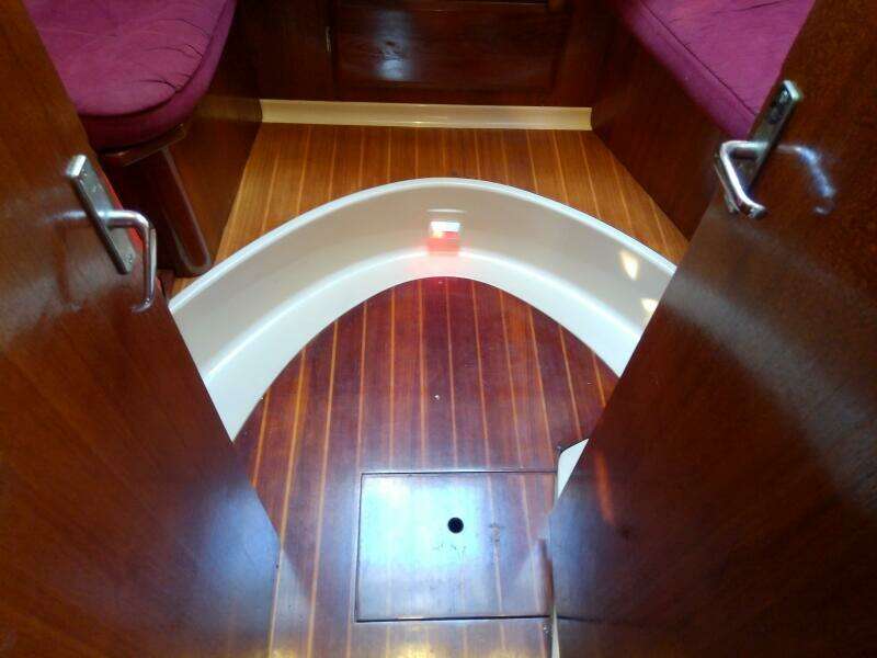 JerSea Girl  42ft Hunter Yacht For Sale