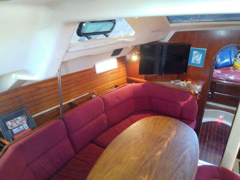 JerSea Girl  42ft Hunter Yacht For Sale