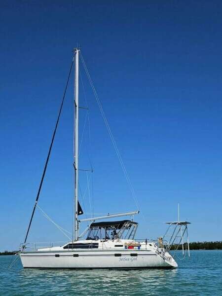 JerSea Girl  42ft Hunter Yacht For Sale