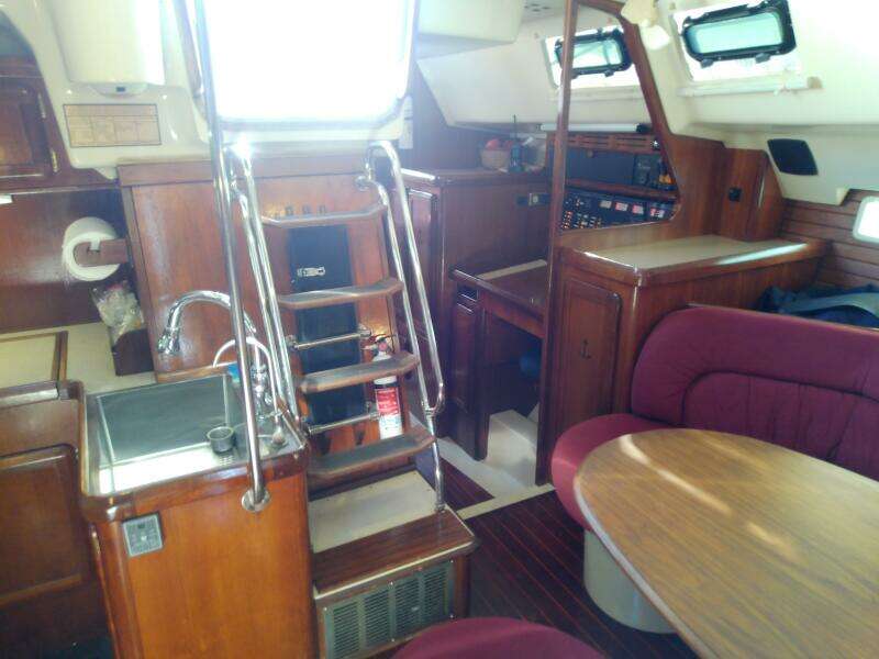 JerSea Girl  42ft Hunter Yacht For Sale