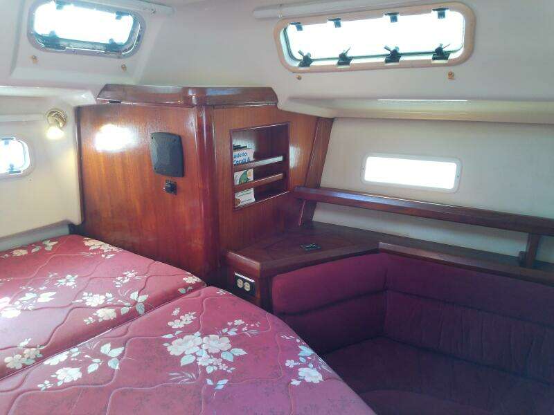 JerSea Girl  42ft Hunter Yacht For Sale