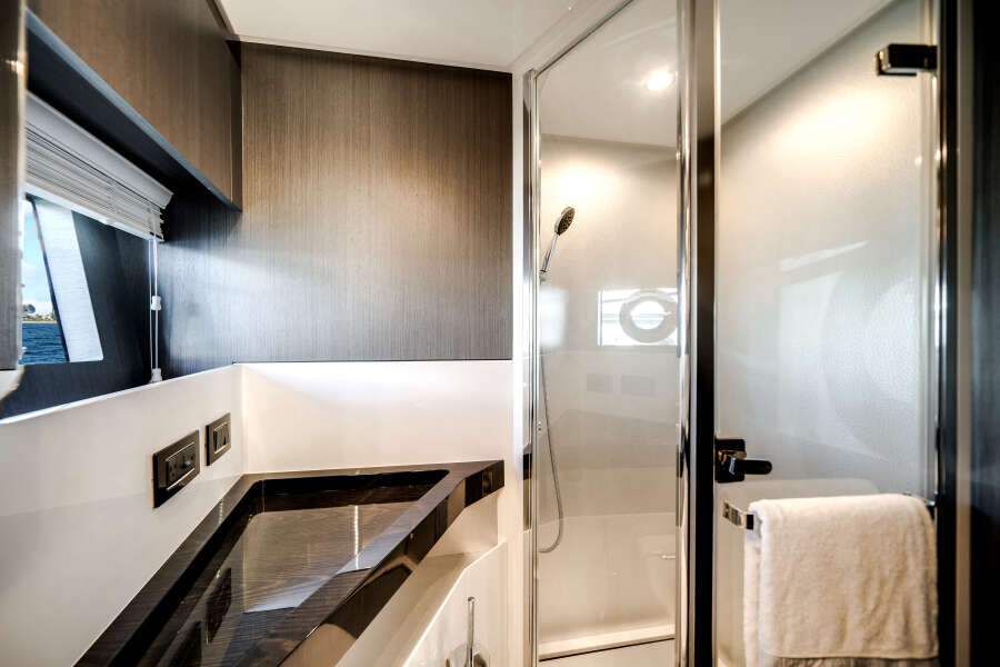 71ft Azimut Yacht For Sale