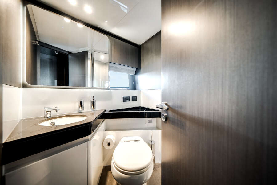 71ft Azimut Yacht For Sale