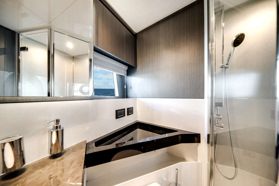 71ft Azimut Yacht For Sale