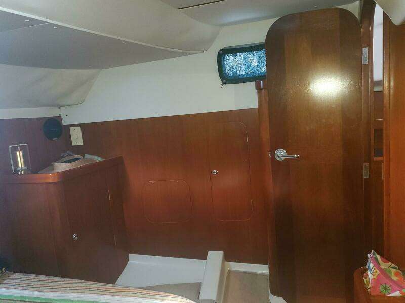 CHILL OUT 41ft Beneteau Yacht For Sale