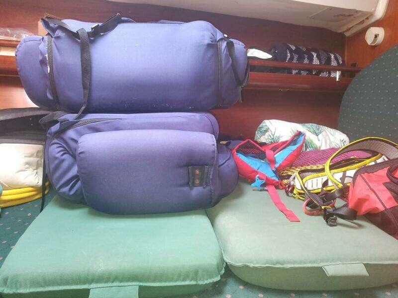 CHILL OUT 41ft Beneteau Yacht For Sale