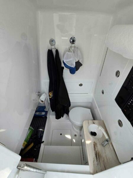 33' 2016 Valhalla Boatworks V-33