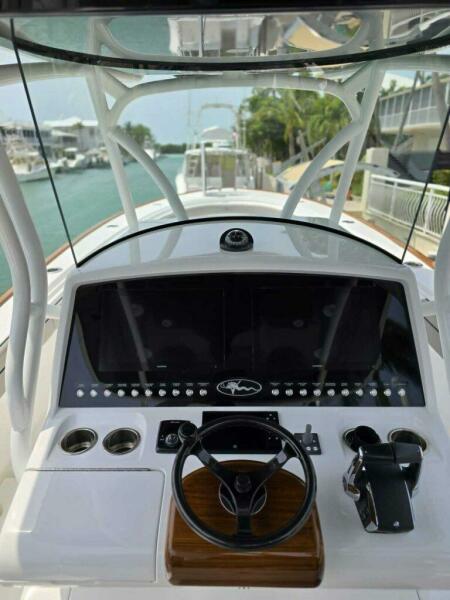 33' 2016 Valhalla Boatworks V-33