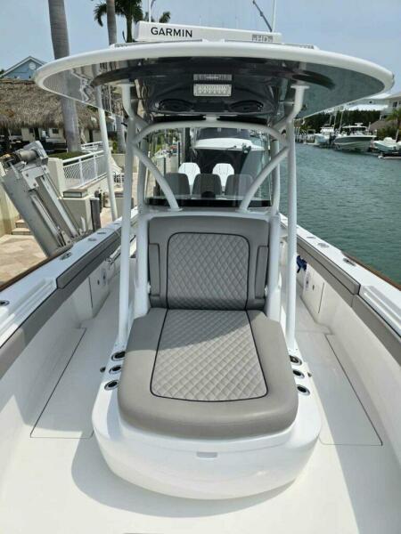 33' 2016 Valhalla Boatworks V-33