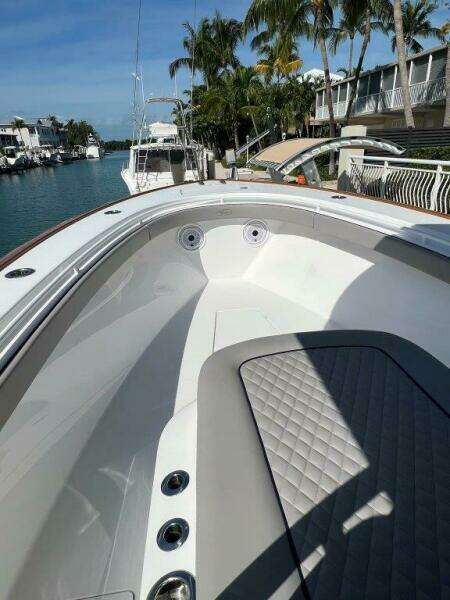 Valhalla 33 JUST ONE MORE - Exterior Bow