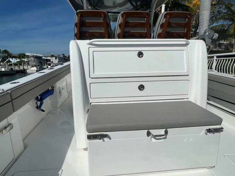 33' 2016 Valhalla Boatworks V-33