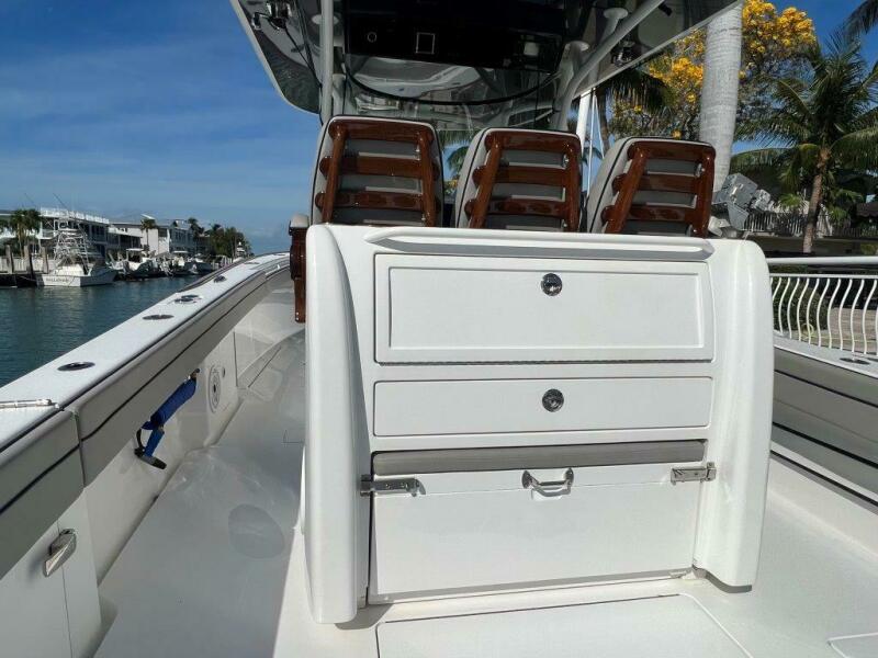 33' 2016 Valhalla Boatworks V-33