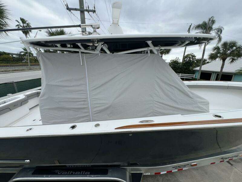 Valhalla 33 JUST ONE MORE - Console Cover