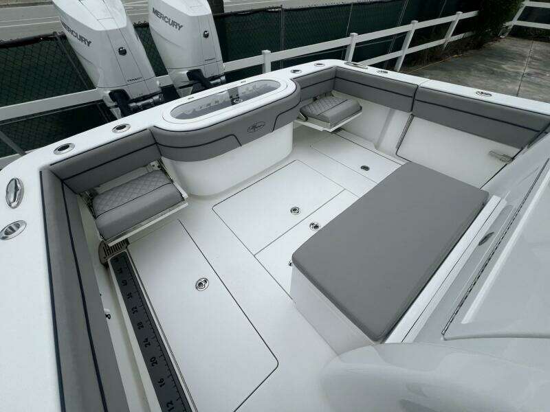 Valhalla 33 JUST ONE MORE - Aft Seating