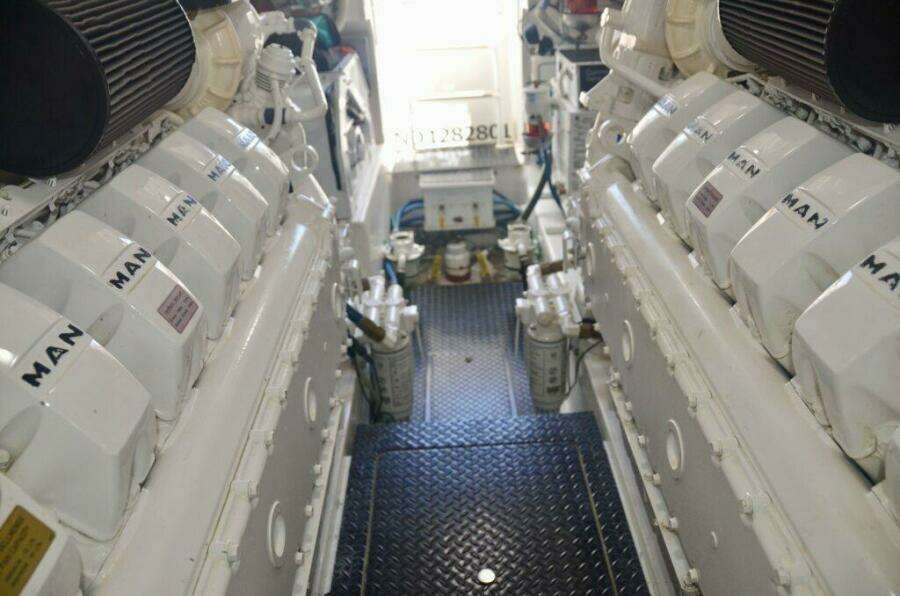Viking 52 ONE MORE - Engine Room