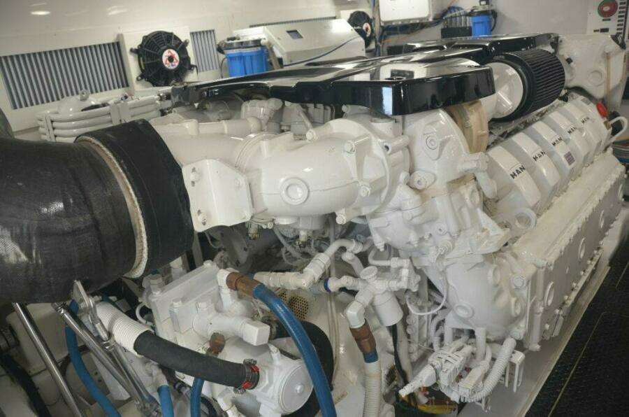 Viking 52 ONE MORE - Engine Room
