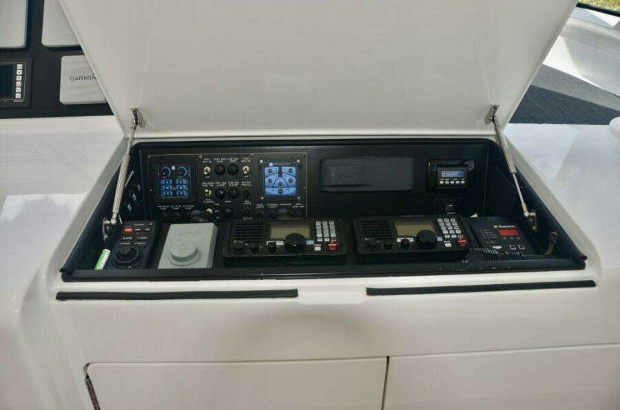 Viking 52 ONE MORE - Helm Electronics