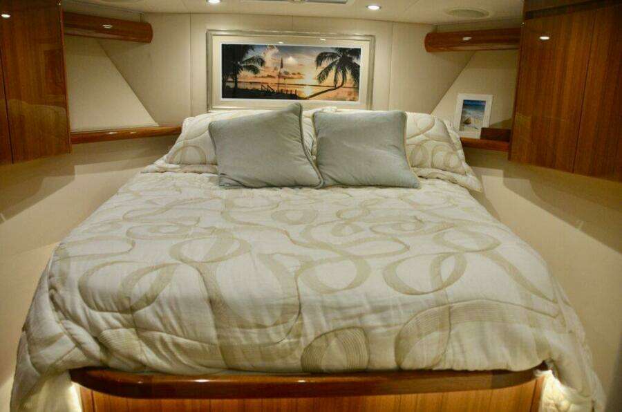 Viking 52 ONE MORE - Master Stateroom