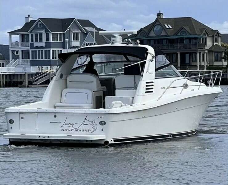 33ft Sea Ray Yacht For Sale