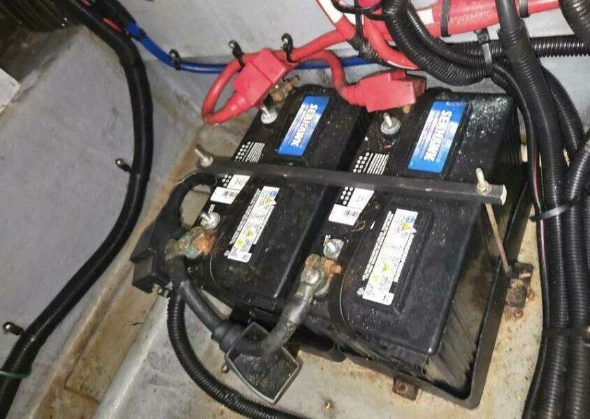 33ft Sea Ray Yacht For Sale