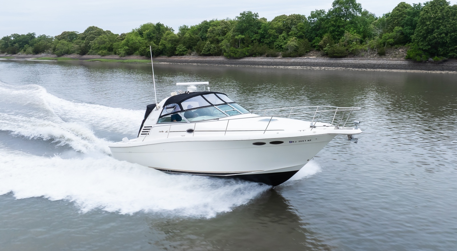 33ft Sea Ray Yacht For Sale