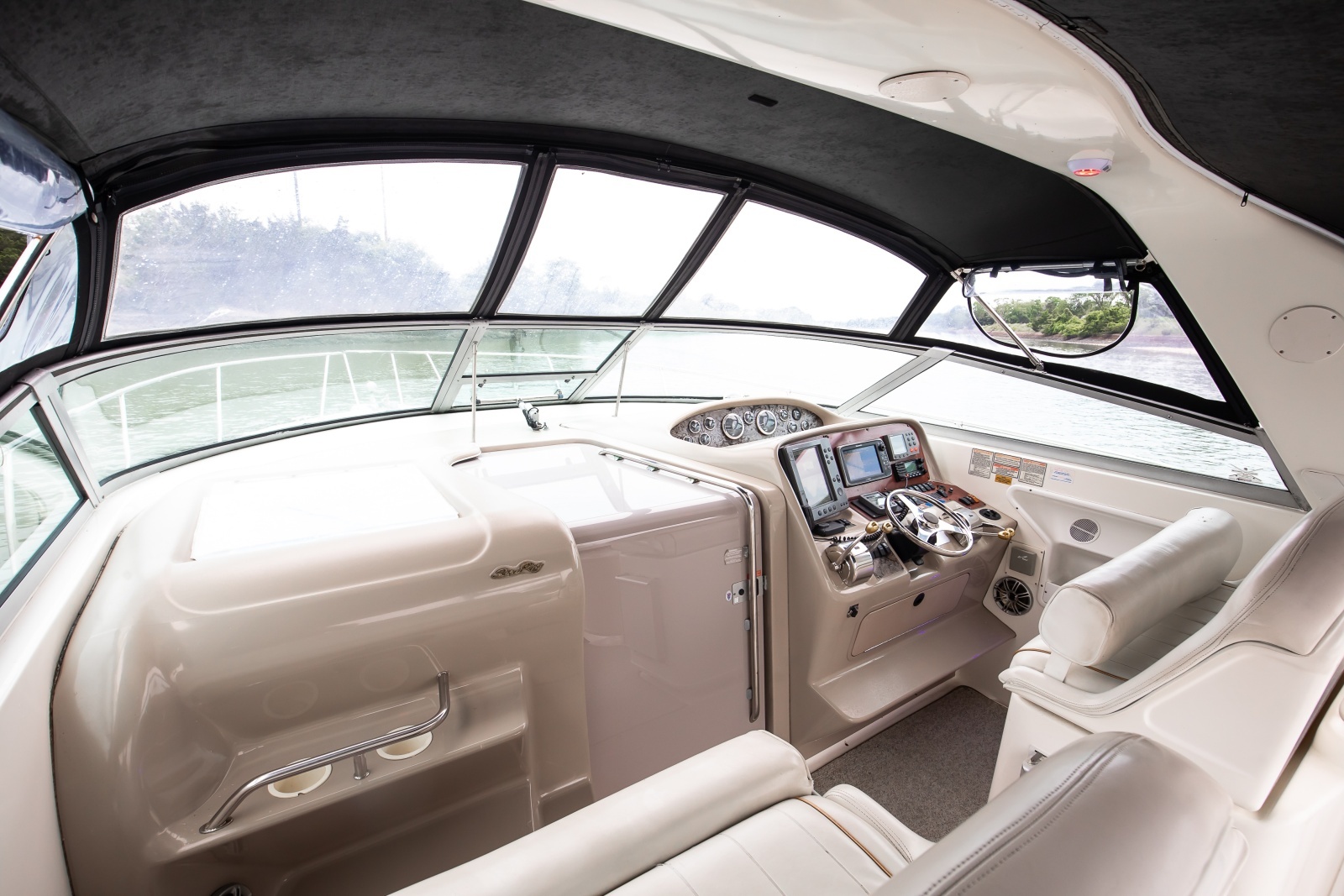 33ft Sea Ray Yacht For Sale