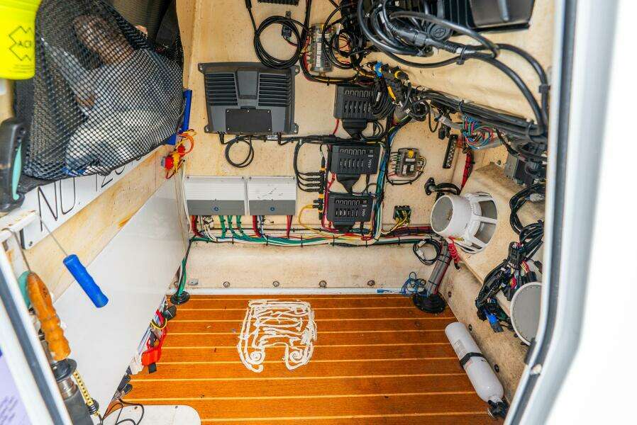 32ft Yellowfin Yacht For Sale