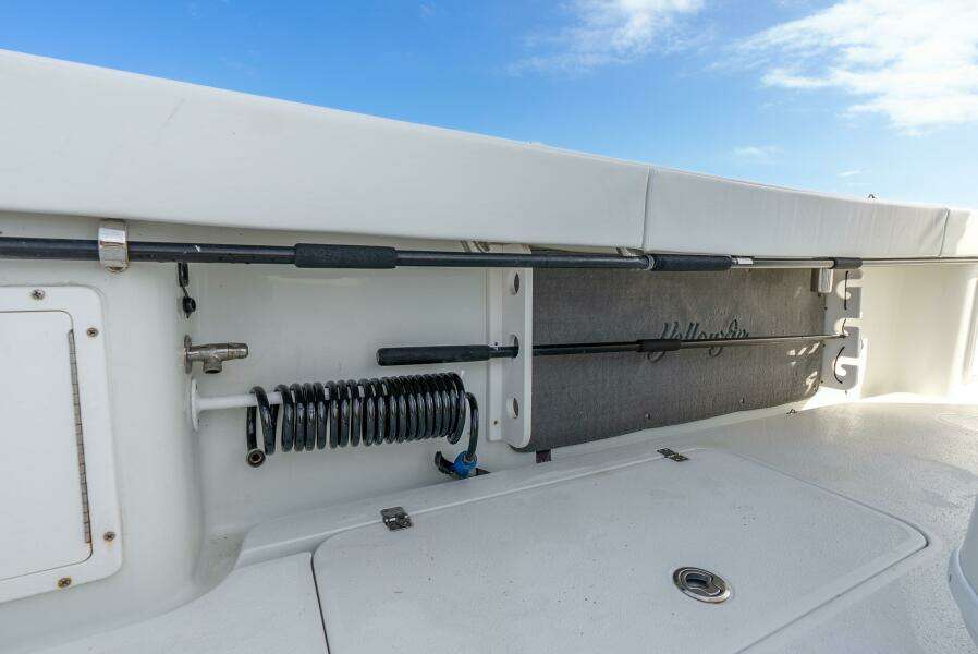 32ft Yellowfin Yacht For Sale