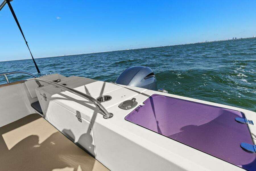 26ft Jeanneau Yacht For Sale