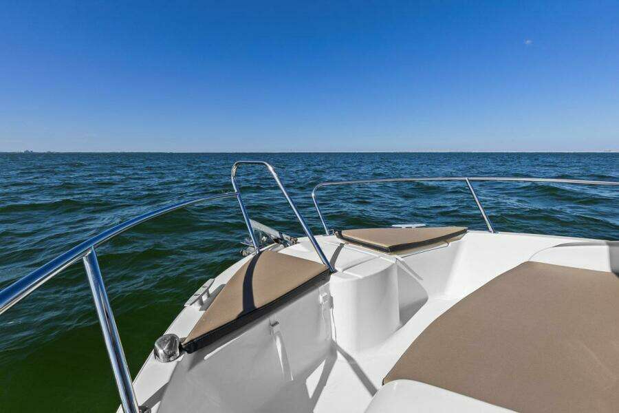 26ft Jeanneau Yacht For Sale