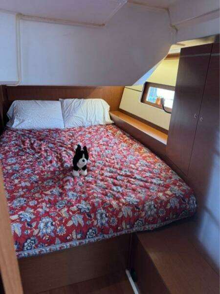 Run For The Roses 47ft Beneteau Yacht For Sale